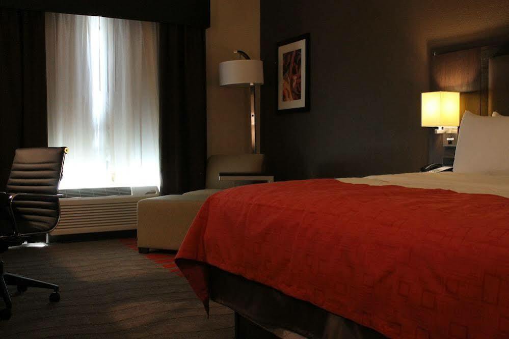 Holiday Inn Express Hotel & Suites Glasgow By Ihg Kültér fotó