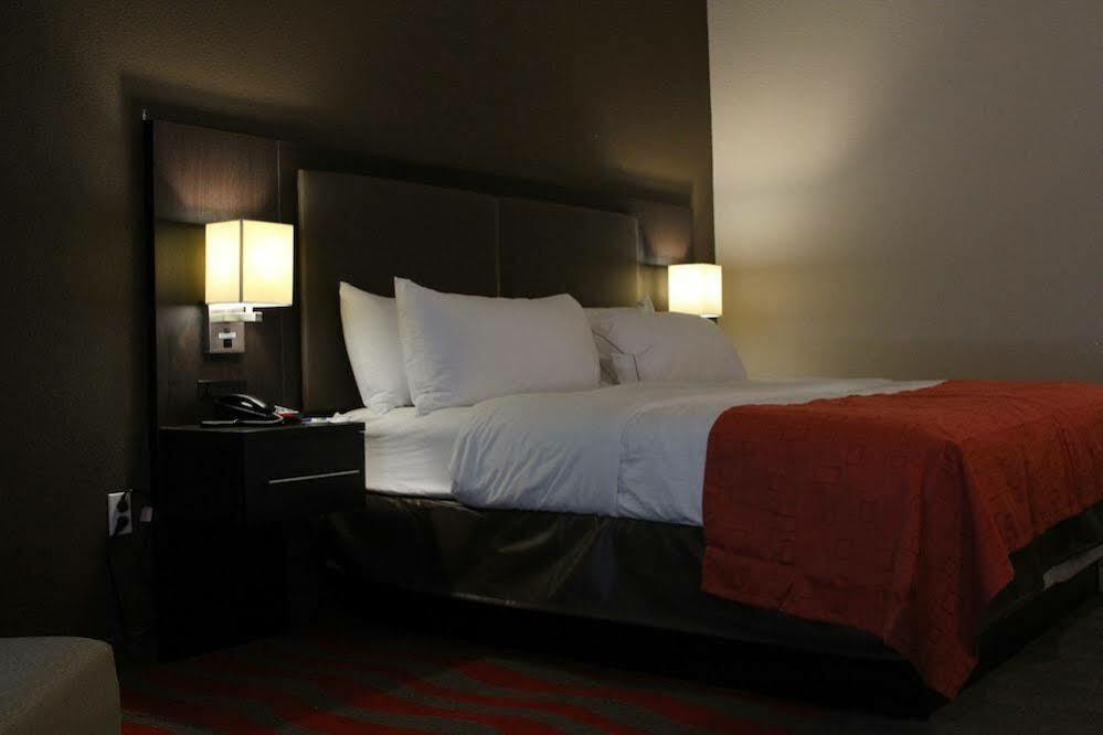 Holiday Inn Express Hotel & Suites Glasgow By Ihg Kültér fotó